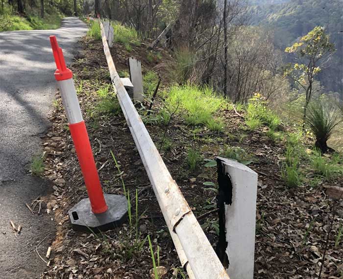 Image of damaged guard rail at Head Road