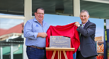 Scott Buchholz MP and Mayor Greg Christensen